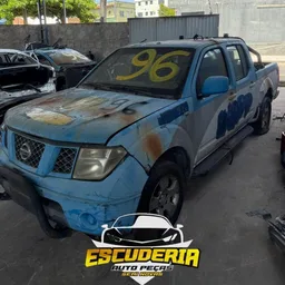 SUCATANissan Frontier 2013 2.5 Xe Cab. Dupla 4x4 4p  PARA RETIRADA DE PEÇAS